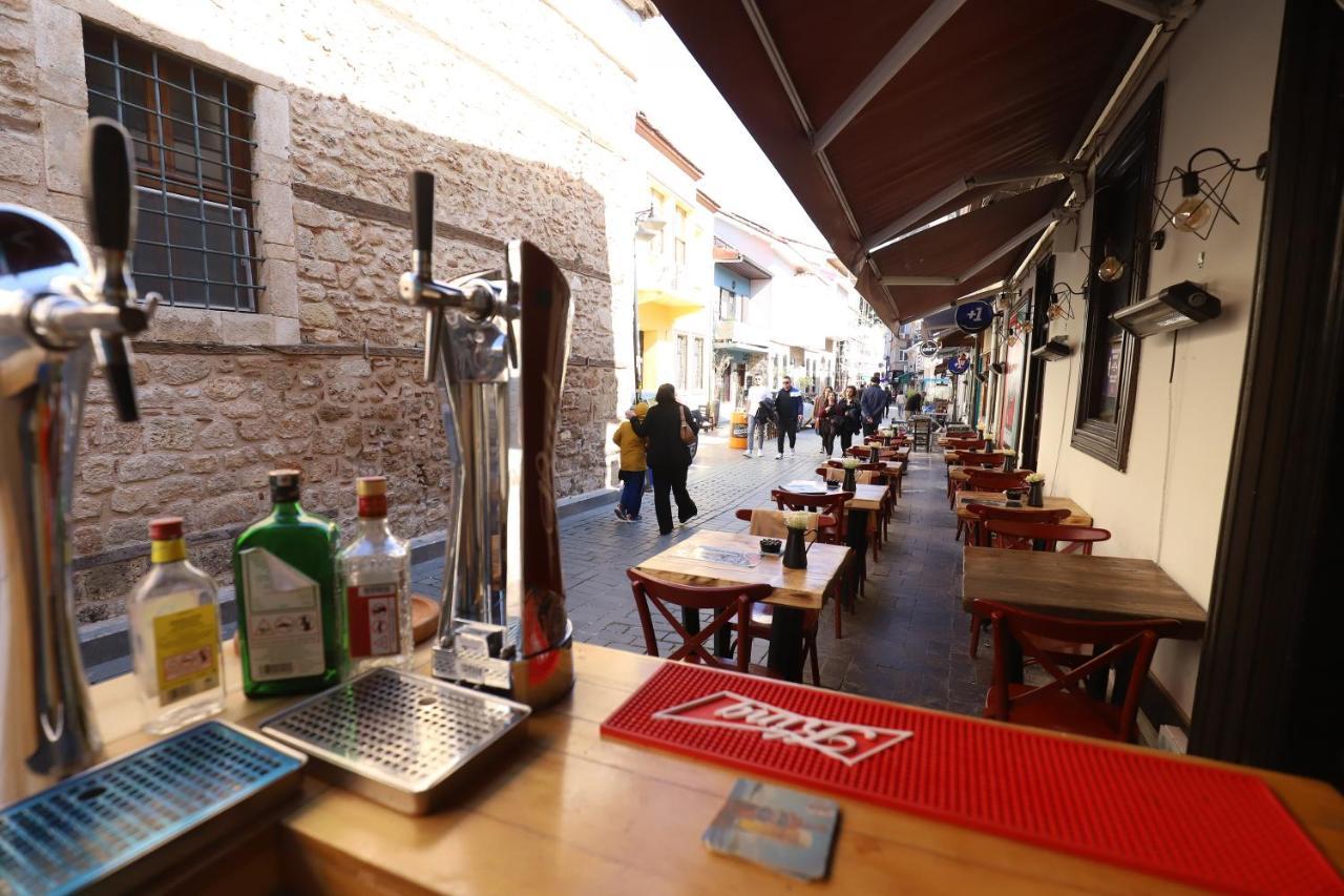 Gagarin Pub & Hotel Antalya Exterior foto